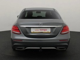 Mercedes-Benz E220, 2.0 l., sedanas | 4