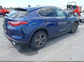Alfa Romeo Stelvio | 3