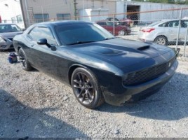 Dodge Challenger купе