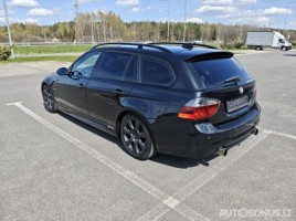 BMW 330 | 3