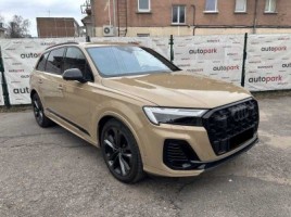 Audi Q7 | 1