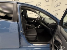 Toyota Yaris, 1.5 l., Хэтчбек | 3