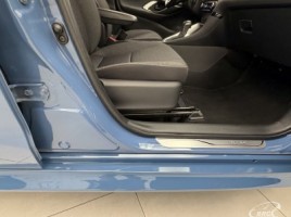 Toyota Yaris, 1.5 l., Хэтчбек | 4