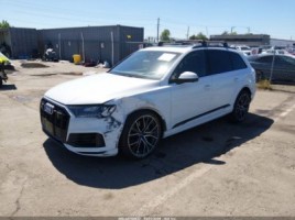 Audi Q7 | 1
