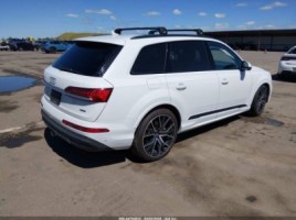 Audi Q7 | 3