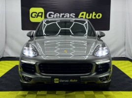 Porsche Cayenne | 1