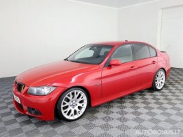 BMW 320, 2.0 l., saloon | 1