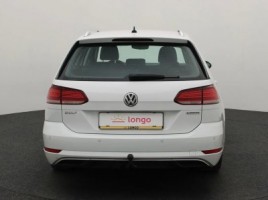 Volkswagen Golf | 4