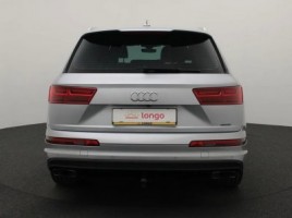 Audi Q7 | 4