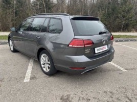 Volkswagen Golf | 3