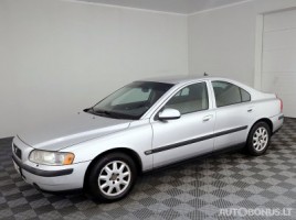 Volvo S60, 2.4 l., saloon | 1