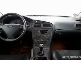 Volvo S60, 2.4 l., saloon | 4