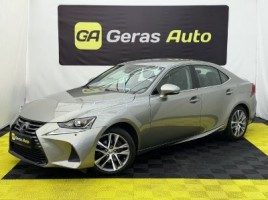 Lexus IS 300h