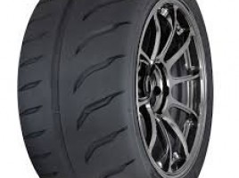 Toyo 275/35R19