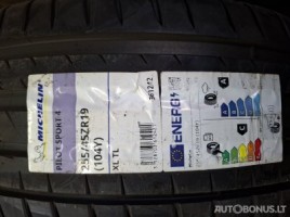 Michelin 255/45R19