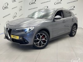 Alfa Romeo Stelvio visureigis