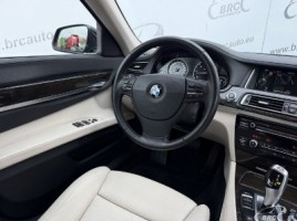 BMW 740, 3.0 l., saloon | 3