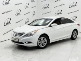 Hyundai Sonata sedanas