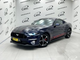 Ford Mustang coupe