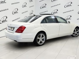 Mercedes-Benz S550, 4.7 l., saloon | 1