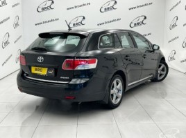 Toyota Avensis, 2.0 l., universal | 3