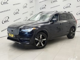 Volvo XC90 cross-country