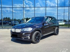 BMW X5 visureigis