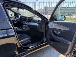 Mercedes-Benz E300 | 2