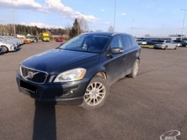 Volvo XC60 cross-country