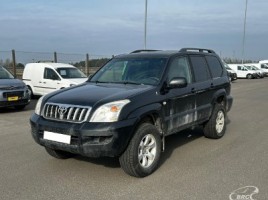 Toyota Land Cruiser cross-country