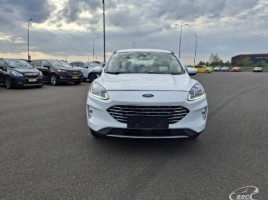 Ford Kuga visureigis