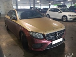 Mercedes-Benz E300 | 2