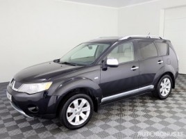 Mitsubishi Outlander | 1