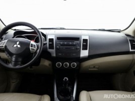 Mitsubishi Outlander | 4