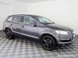Audi Q7 cross-country