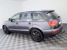 Audi Q7 | 3