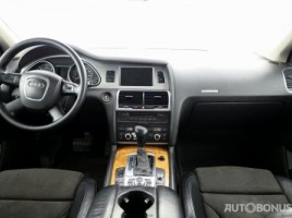 Audi Q7 | 4