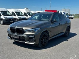 BMW X6 visureigis