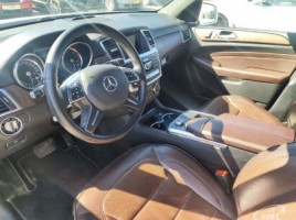 Mercedes-Benz ML350 | 4