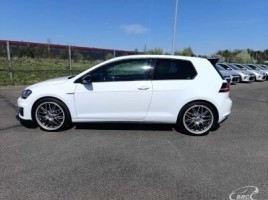 Volkswagen Golf | 1