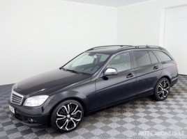 Mercedes-Benz C220 | 1
