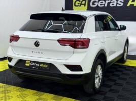 Volkswagen T-Roc | 3