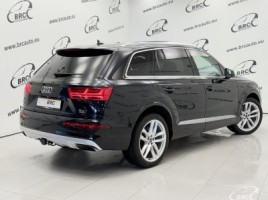 Audi Q7 | 1
