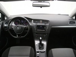 Volkswagen Golf | 1