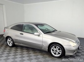 Mercedes-Benz C180