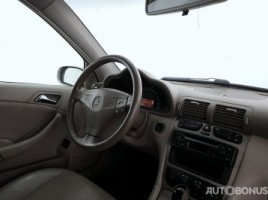 Mercedes-Benz C180, 1.8 l., hatchback | 4
