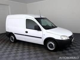Opel Combo commercial