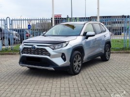 Toyota RAV4 внедорожник