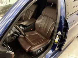 BMW M550, 4.4 l., sedanas | 3