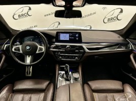 BMW M550, 4.4 l., sedanas | 2